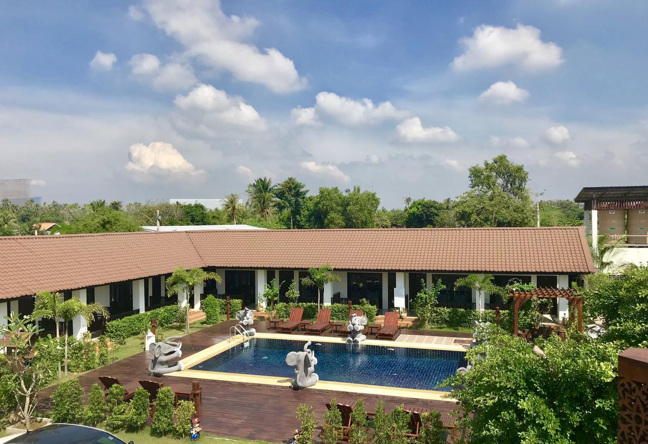 Oyo 837 Baan Kiang Nam Resort Bang Lamung Exteriör bild
