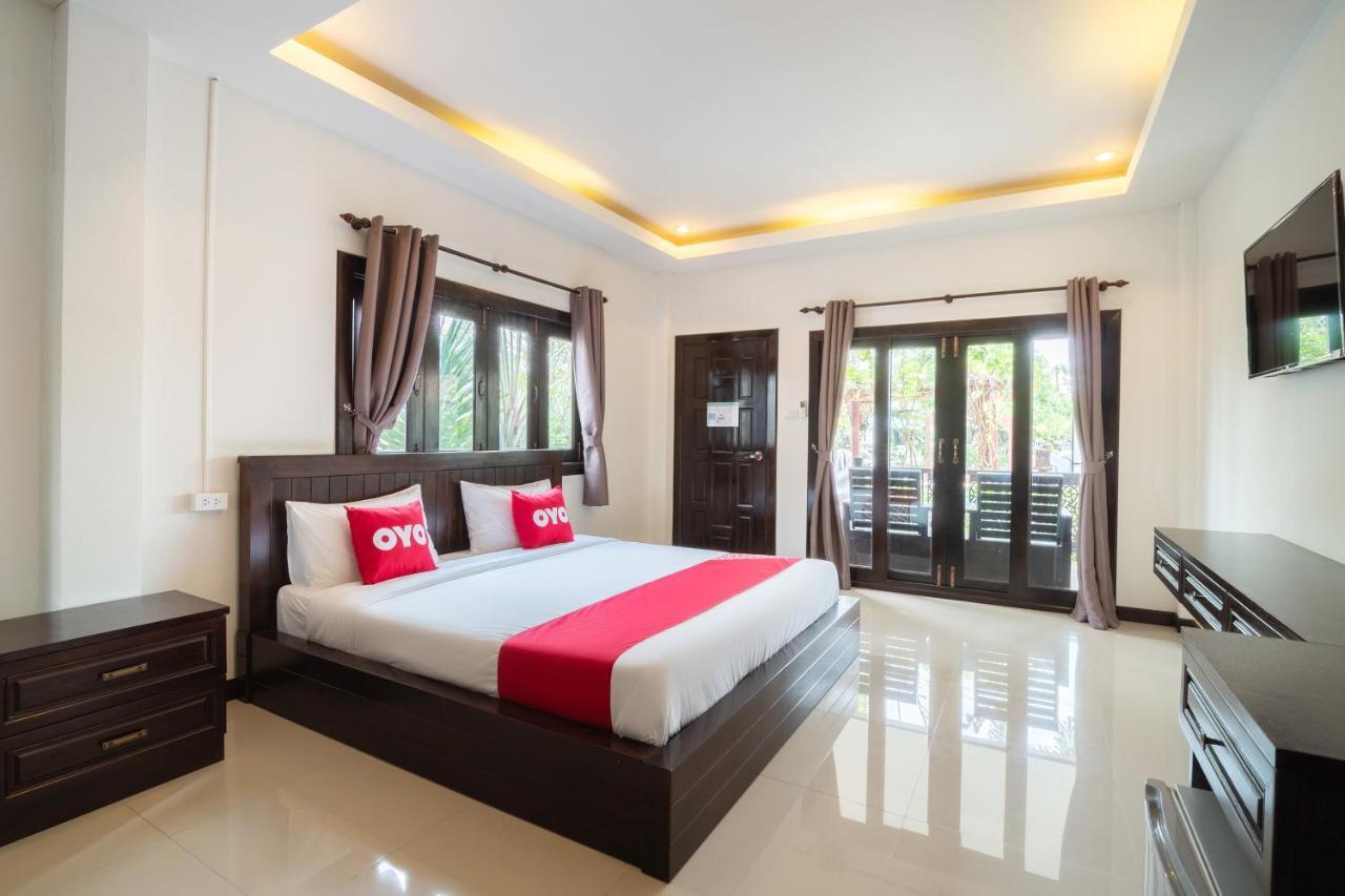 Oyo 837 Baan Kiang Nam Resort Bang Lamung Exteriör bild