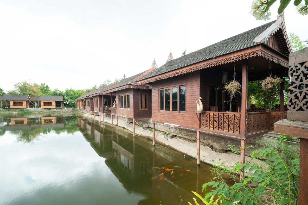 Oyo 837 Baan Kiang Nam Resort Bang Lamung Exteriör bild