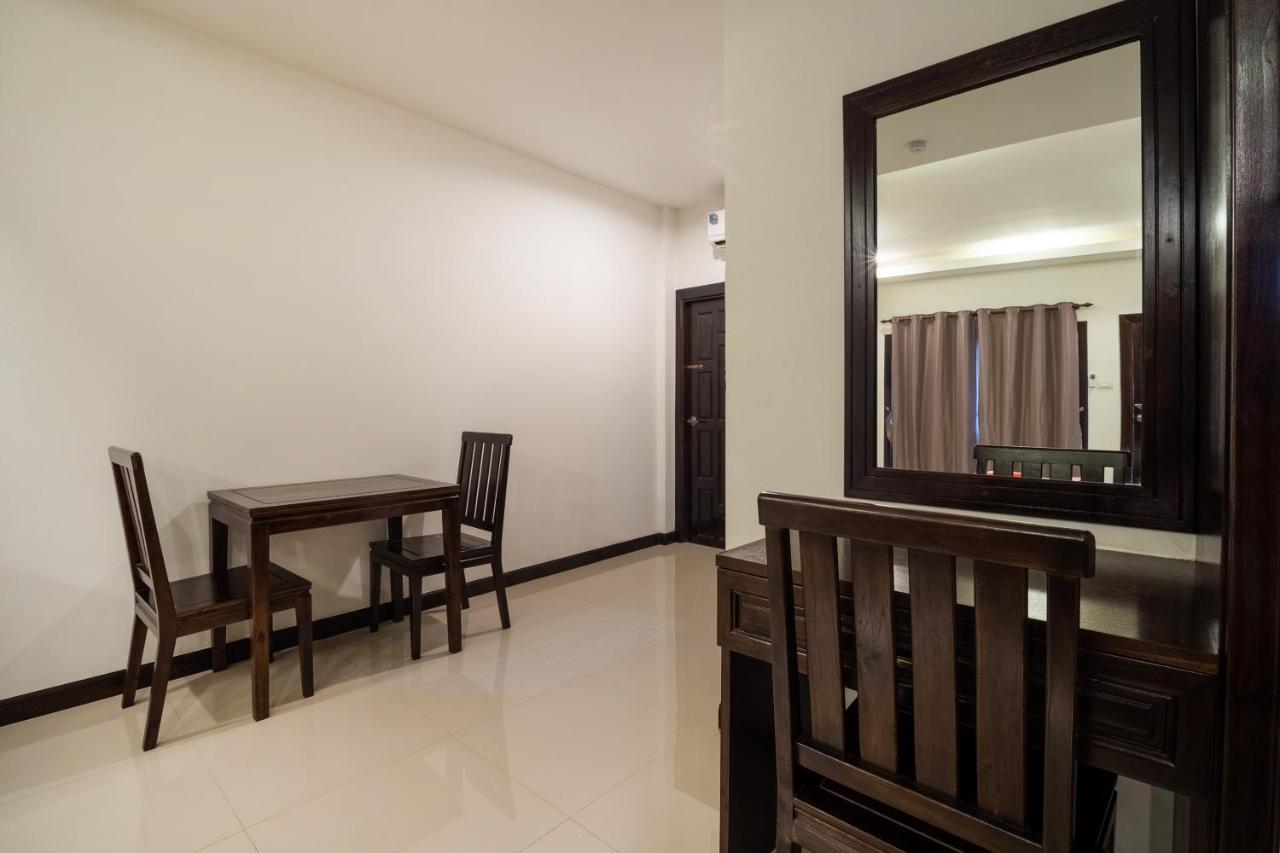 Oyo 837 Baan Kiang Nam Resort Bang Lamung Exteriör bild